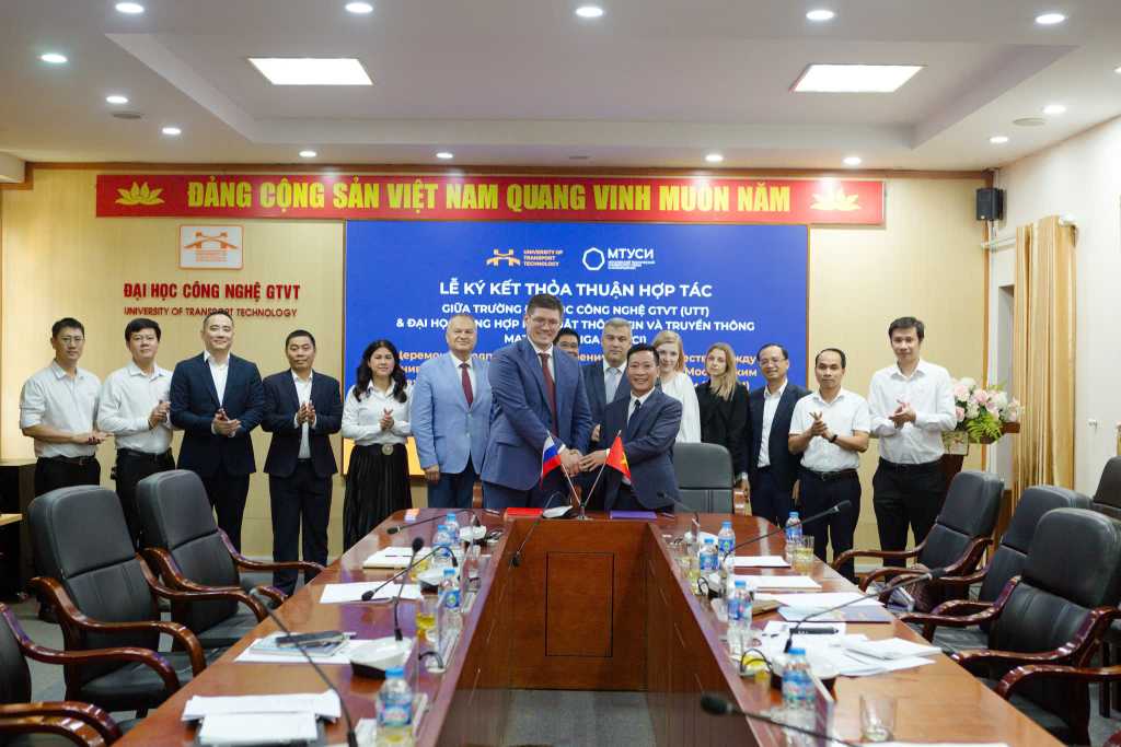 UTT ký thỏa thuận hợp tác với Đại học tổng hợp kỹ thuật thông tin và truyền thông Matxcơva, Nga (MTUCI)
