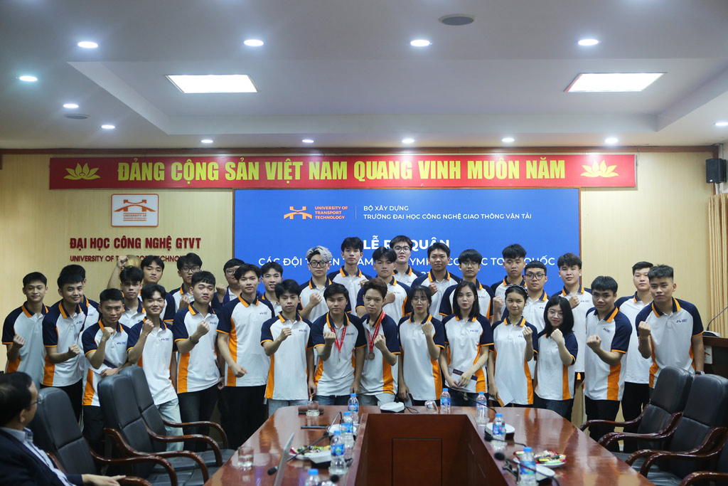 Commendation Ceremony for Students Winning Awards at the National Mathematics Olympiad and the 2025 UTT National Mechanics Olympiad Team Launch