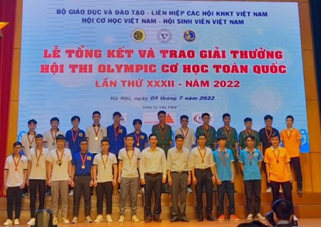 Sinh viên UTT đạt giải môn Cơ học đất tại kỳ thi Olympic Cơ học toàn quốc lần thứ 32