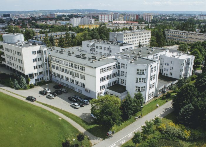 Tuyển sinh cử nhân Công nghệ thông tin Việt Nam - Ba Lan năm học 2022-2023
