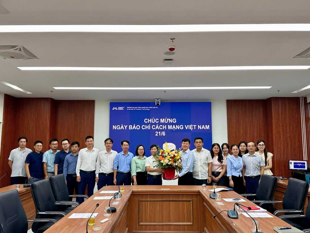 University of Transport Technology Congratulates the Journal of Transport Science and Technology on the Occasion of the 101st Anniversary of the Vietnamese Revolutionary Press Day
