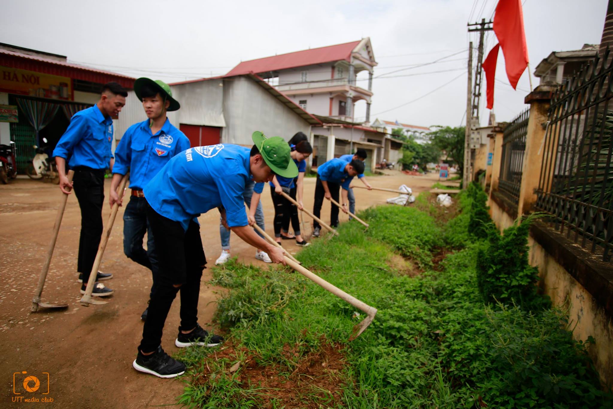 Hành trình tình nguyện “Mùa hè xanh” – Học kỳ của những trái tim