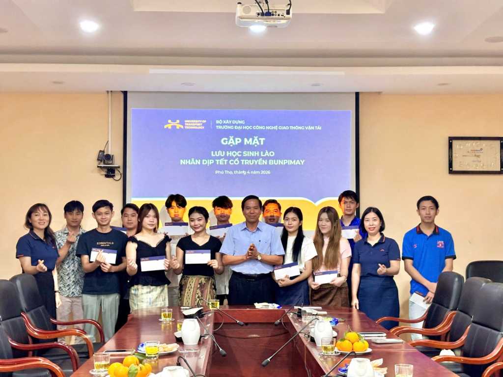 UTT Holds Meeting with Lao Students on the Occasion of Bunpimay New Year 2026