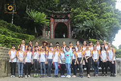 Tân sinh viên K67 thăm quan di tích lịch sử Quốc gia Đền Hùng.