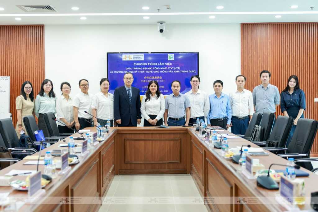 UTT Holds Working Meeting with Yunnan Vocational and Technical College of Communications (China)