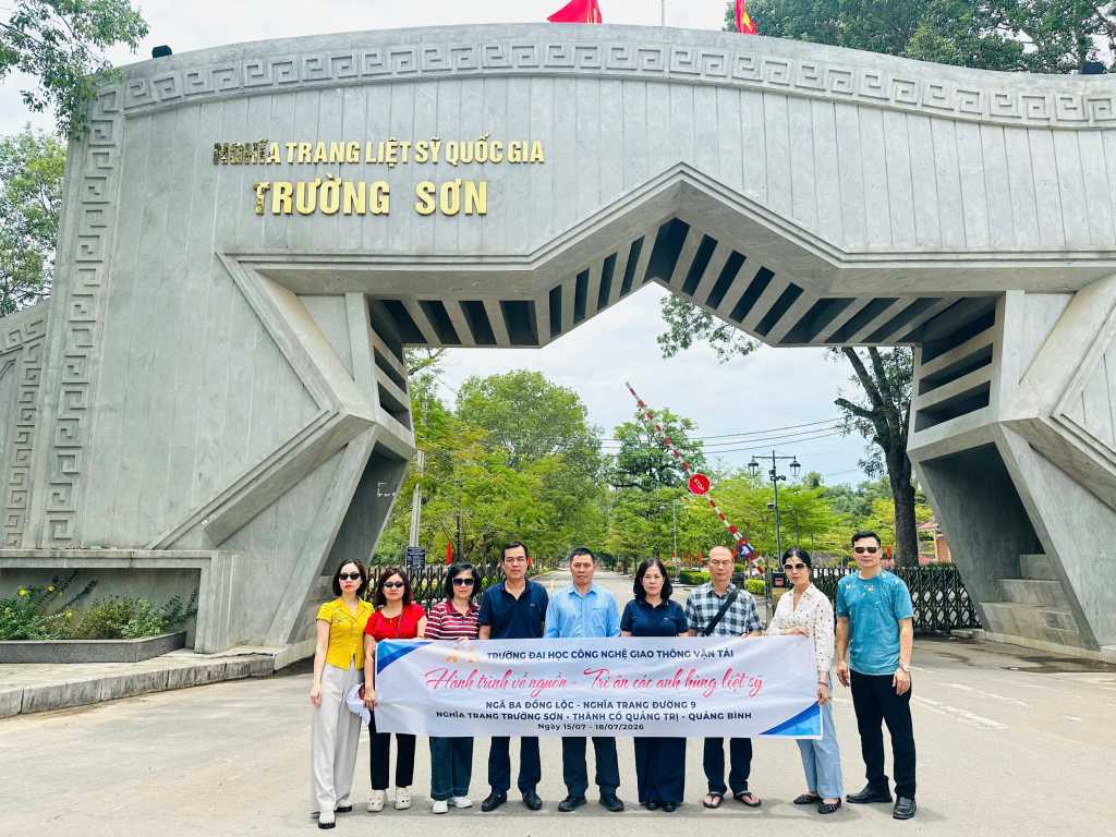 Đoàn công tác UTT với hành trình về nguồn, tri ân các Anh hùng liệt sĩ tại Hà Tĩnh và Quảng Trị