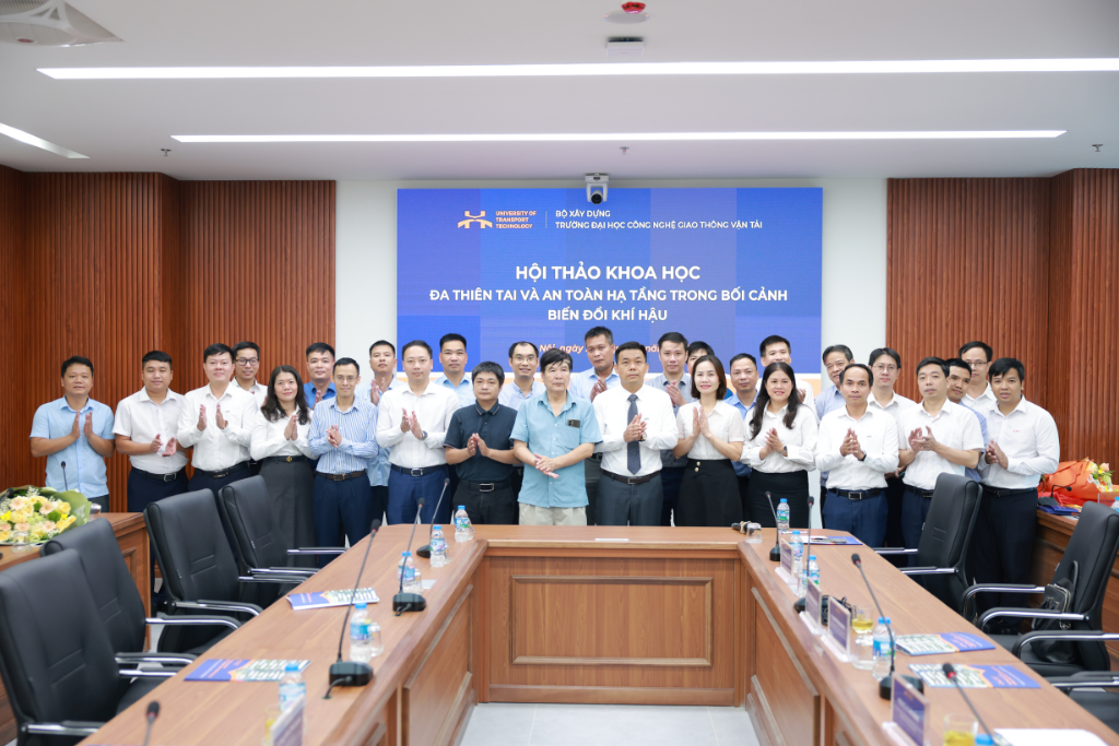 Hội thảo khoa học “Đa thiên tai và an toàn hạ tầng trong bối cảnh biến đổi khí hậu”