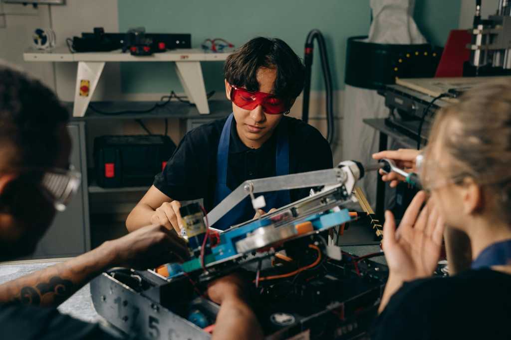 List of university-level science and technology research projects